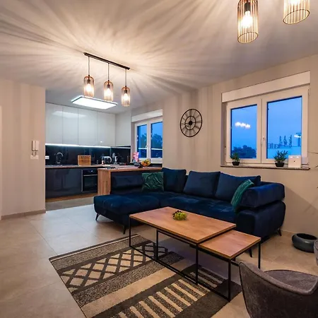 Velebit Apartment Затон