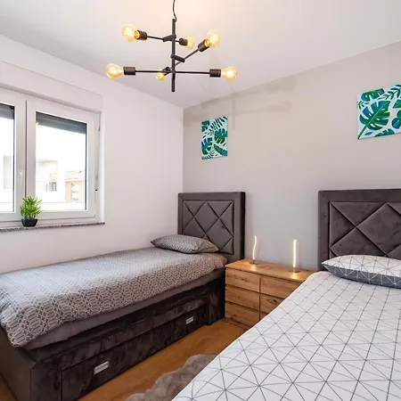 Velebit Apartment * Затон