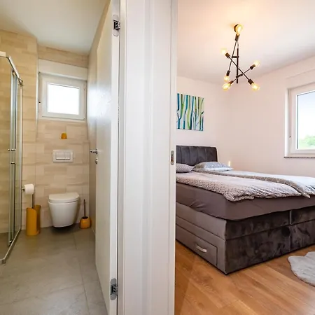 Апартаменты Velebit Apartment *