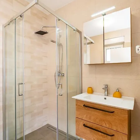 Апартаменты Velebit Apartment Затон