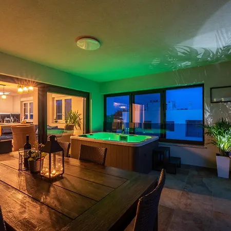 Апартаменты Velebit Apartment Затон